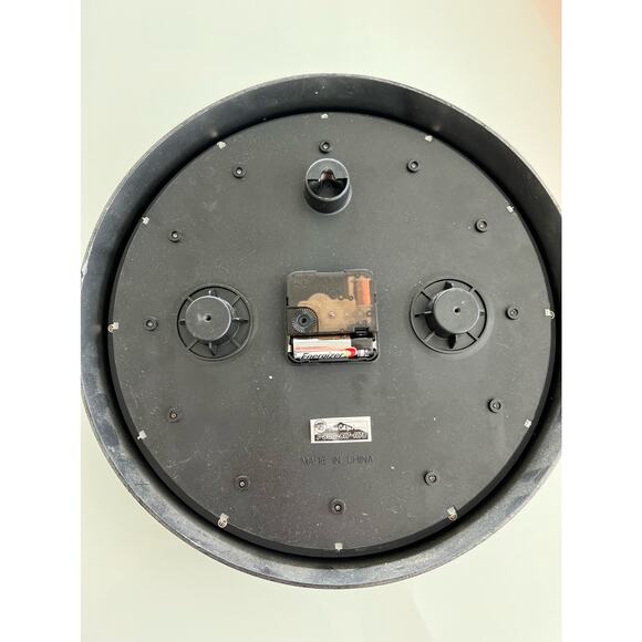 Silver Round Wall Clock EUC - Picture 2 of 7